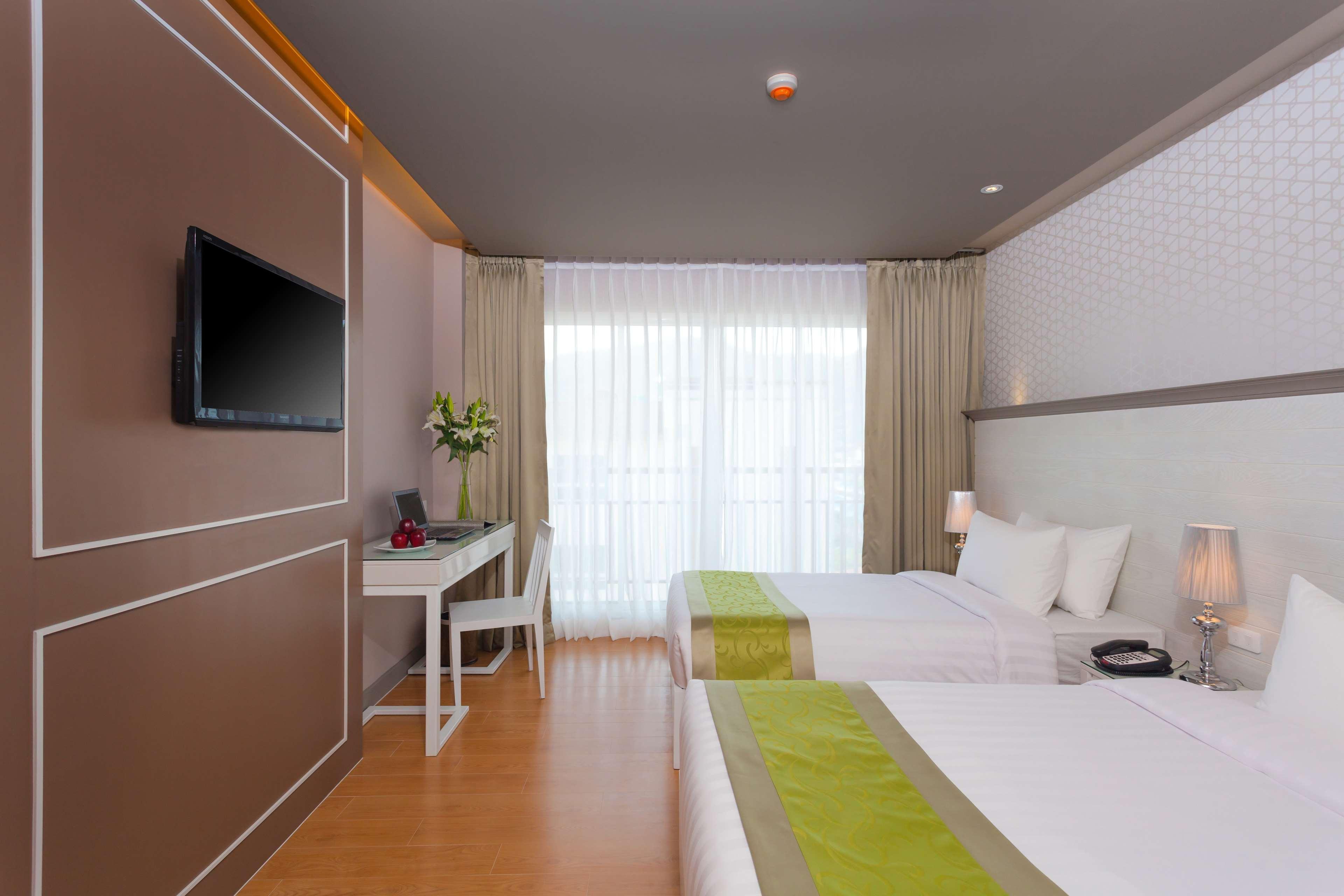 Best Western Patong Beach Esterno foto