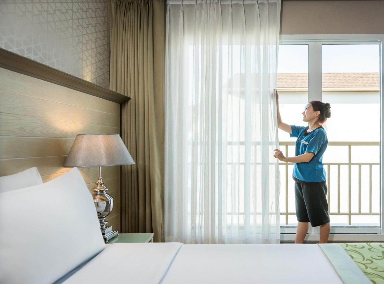Best Western Patong Beach Esterno foto